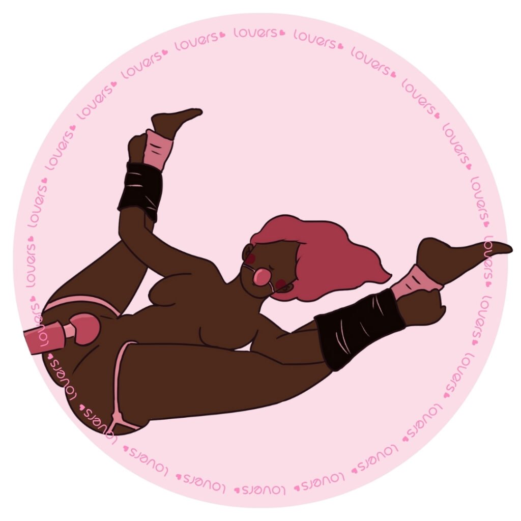 Ilustração da posição sexual Vem com Tudo BDSM com mulher deitada, membros amarrados em posição aberta enquanto parceira utiliza vibrador no clitóris.