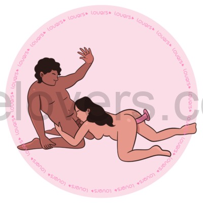Ilustração da posição sexual Torre Eiffel 2 com mulher realizando sexo oral em parceiro à frente enquanto utiliza acessório por trás.